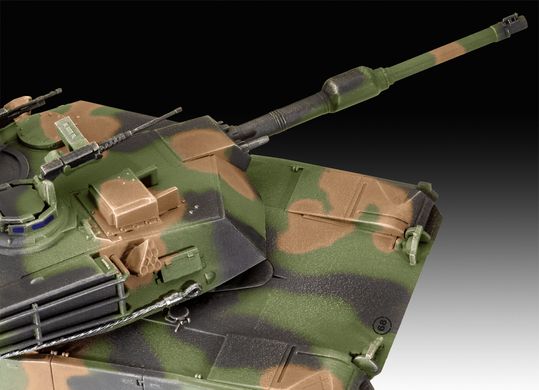 Assembled model 1/72 tank M1A1 AIM(SA)/ M1A2 Abrams Revell 03346