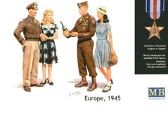 Фігури 1/35 військові з жінками - Європа 1945 MASTER BOX MB3514