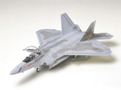 Збірна модель 1/72 літака Lockheed Martin F-22 Raptor Tamiya 60763