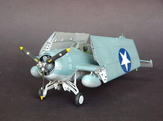 Сборная модель самолет 1/32 Grumman F4F-4 wildcat Trumpeter 02223