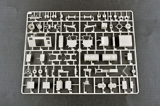 Assembly model 1:35 truck M1120 HEMTT Load Handing System (LHS) Trumpeter 01053