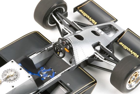 Сборная модель 1/20 гоночный болид Lotus 79 Ford 1978 Tamiya 20060