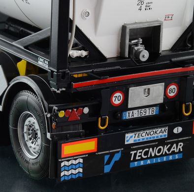 Збірна модель 1/24 Причіп TECNOKAR з 20 футовим баком Italeri 3929