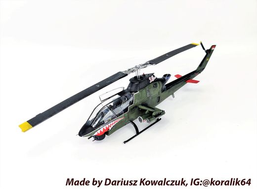Сборная модель 1/32 AH-1G Cobra (позднего производства), Американский ударный вертолет ICM 32061