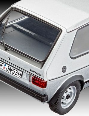Prefab model 1/24 car VW Golf 1 GTI Revell 07072