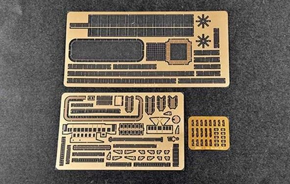 Збірна модель 1/200 корабля Yorktown CV-5 Trumpeter 03711