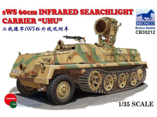 Сборная модель 1/35 немецкий полугусеничный тягач sWS 60cm Infrared Searchlight Carrier "UHU" Bronc