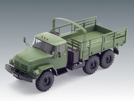 Сборная модель 1/35 ЗиЛ-131, Советский армейский грузовой автомобиль ICM 35515
