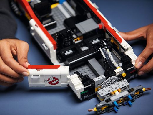 Конструктор LEGO автомобіль Мисливці за привидами ECTO-1 10274