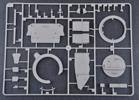 Збірна модель 1/35 бойова машина піхоти БМП-2 / BMP-2 IFV Trumpeter 05584