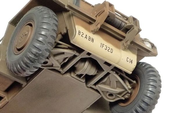 Prefab model 1/35 SUV US 6X6 M561 Tamiya 35330