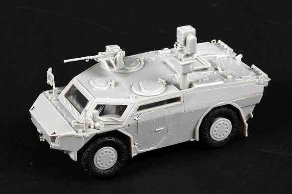 Збірна модель 1:72 німецька розвідувальна машина "Little Fox" голландського типу Trumpeter 07401