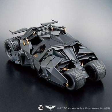 Збірна модель 1/35 бетмобіль Темного Лицаря BATMOBILE (BATMAN BEGINS Ver.) Bandai 62184