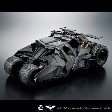 Сборная модель 1/35 бетмобиль Темного Рыцаря BATMOBILE (BATMAN BEGINS Ver.) Bandai 62184