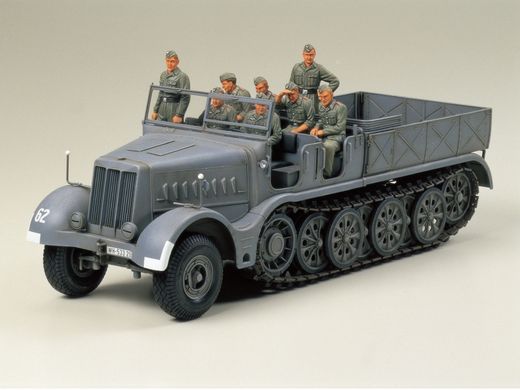 Сборная модель 1/35 немецкая 18-тонная тяжелая полугусеничная машина FAMO Tamiya 35239