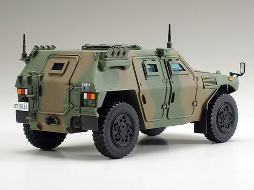 Збірна модель 1/48 броньований автомобіль Сухопутних сил самооборони Японії Tamiya 32590