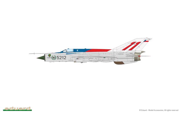 Збірна модель 1/72 літак MiG-21MF Fighter Bomber Eduard 7458