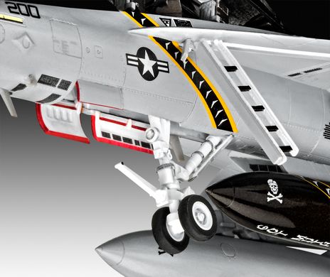 Сборная модель 1/72 самолет F/A-18F Super Hornet Revell 03834