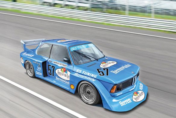 Prefab model 1/24 car BMW 320 Group 5 Italeri 3626