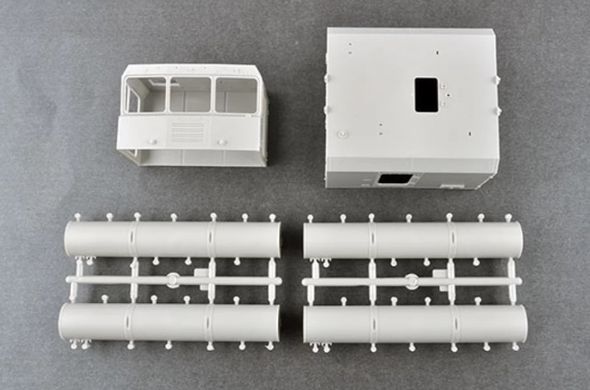 Збірна модель 1/35 ПЗРК 3S60 launcher of 3K60 BAL/BAL-Ele Coastal Missile Complex Trumpeter 01052