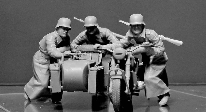 Фигуры 1/35 немецкие мотоциклистыВторая мировая война MASTER BOX 35178