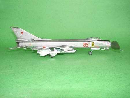 Сборная модель 1/48 самолет Сухой Су-15 Trumpeter 02810