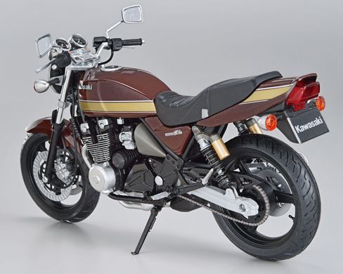 Сборная модель 1/12 мотоцикл Kawasaki ZR400C Zephyr χ '03 w/Custom Parts Aoshima 06532