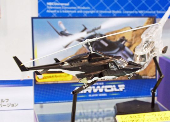 Збірна модель 1/48 гелікоптер Airwolf Limited Edition with Extra Clear Body Aoshima 06352