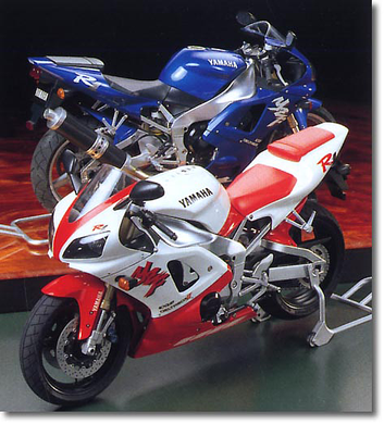 Сборная модель 1/12 мотоцикл Yamaha YZF-R1 Tamiya 14073