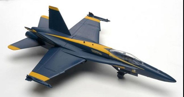 Збірна модель 1/72 швидка збірка літак F-18 Blue Angels Revell 11185