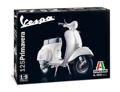 Prefab model 1/9 legend on two wheels Vespa 125 Spring Italeri 4633