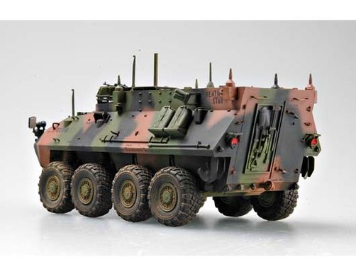 Assembled model 1/35 American command armored personnel carrier LAV-C2 Trumpeter 00371