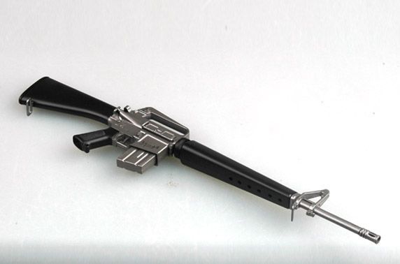 Масштабная коллекционная модель 1/3 винтовка M16A1 Easy Model 39103