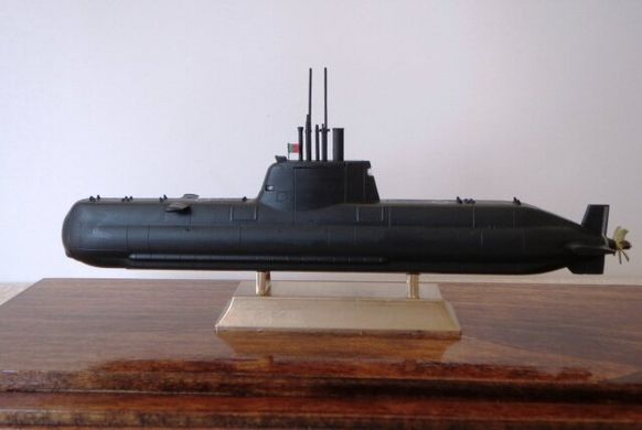 Сборная модель 1/350 Немецкая дизель-электрическая подводная лодка Type 214 Wolfpack 13501