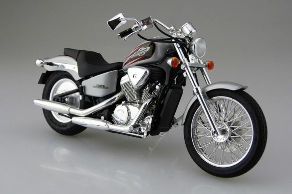 Збірна модель 1/12 мотоцикл Honda NC26 Steed VSE '96 w/Custom parts Aoshima 06268