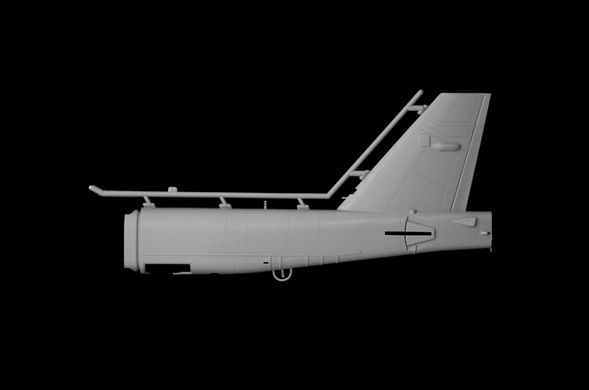 Збірна модель 1/72 бомбардувальник B-52G Stratofortress Italeri 1378