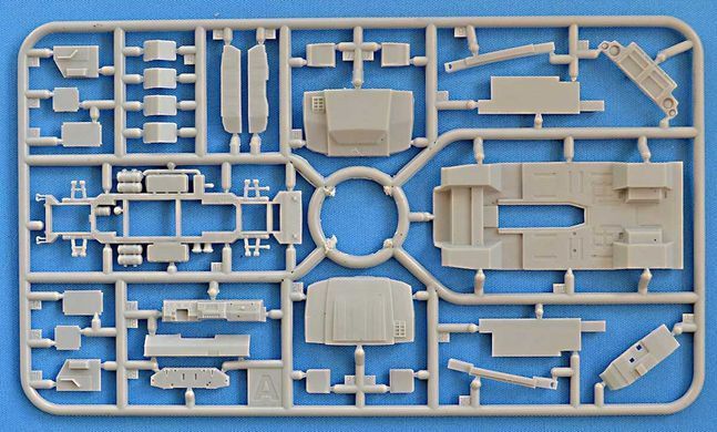 Збірна модель 1:72 бронеавтомобіль &laquo;Тигр-М&raquo; з ПТРК &laquo;Корнет-Д&raquo; ACE 72180