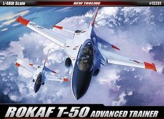 Збірна модель літака T-50Advanced Train Academy 12231