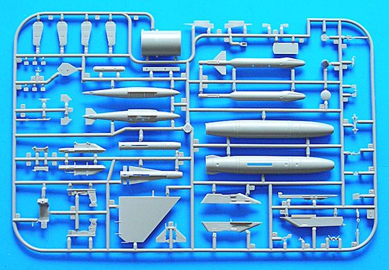 Збірна модель 1/48 літак F-16AM Block 15 NATO Viper Kinetic 48002