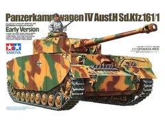 Assembled model 1/35 Sd.Kfz. 161/1 Panzerkampfwagen IV Ausf. H Early version of Tamiya 35209