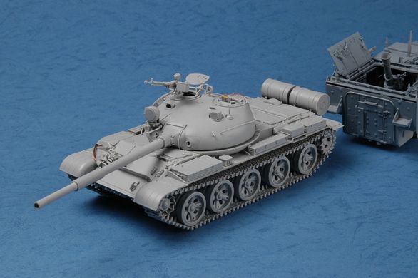 Сборная модель 1/35 танк T-62 1972 г. Trumpeter 00377