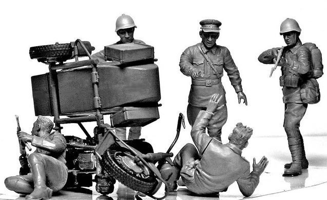 Figures 1:35 Soviet and German soldiers MASTER BOX 3590