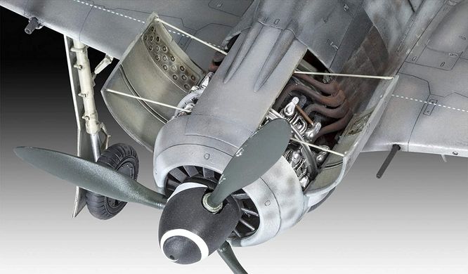 Assembled model 1/32 aircraft Focke-Wulf FW190A-8 / R-2 Sturmbock Revell 03874