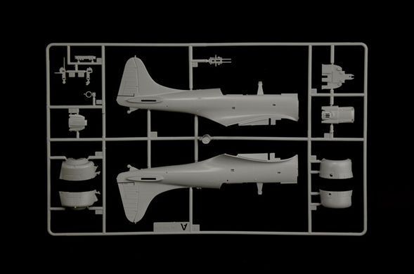 Assembly model 1:48 SBD-3 Dauntless Italeri 2841