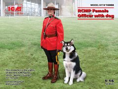 Фигуры 1/16 Офицер Канадской Королевской Конной Полиции с собакой ICM 16008