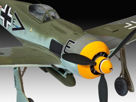 Prefab model 1:72 Focke Wulf Fw 190 F-8 Revell 03898