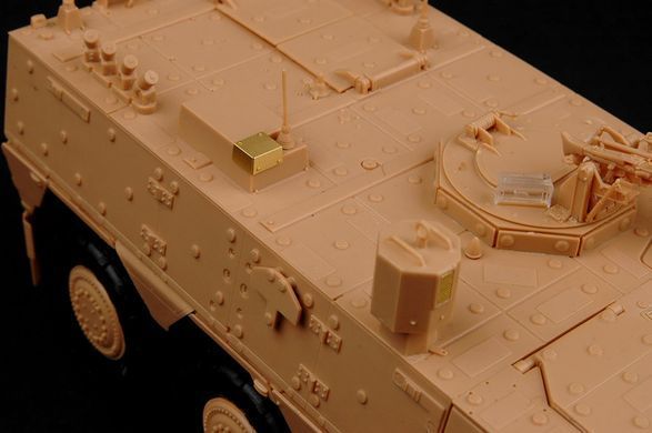 Збірна модель 1:35 броньований транспортер German Boxer MRAV HobbyBoss 82480