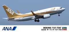 Сборная модель 1/200 самолет Boeing 737-700 ANA Hasegawa 10735