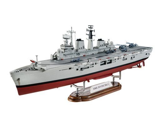 1/700 aircraft carrier HMS Invincible Model Set Revell 65172 starter kit