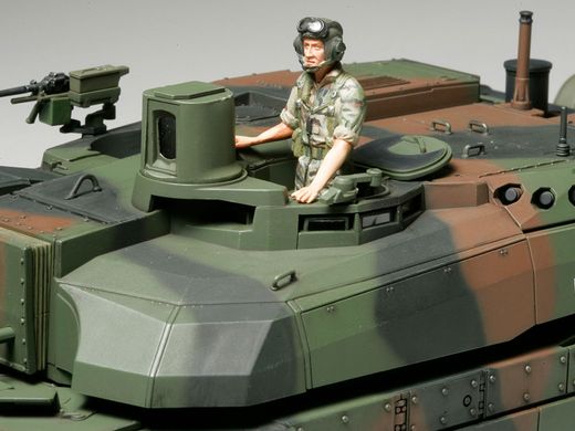 Сборная модель 1/35 французский основной боевой танк Leclerc Series 2 Tamiya 35362